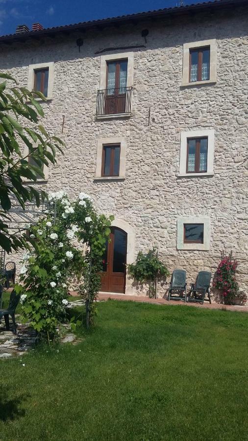 Vila Alloggi Agrituristici Antica Dimora San Demetrio ne' Vestini Exteriér fotografie